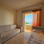 Onirana Aparthotel
