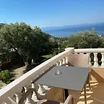 Onirana Aparthotel 3*