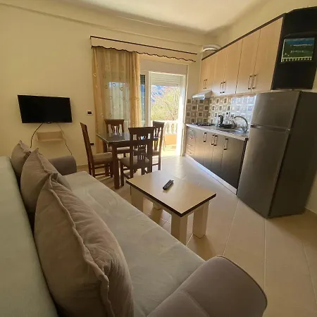 Aparthotel Onirana Borsh