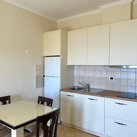 Aparthotel Onirana 3*