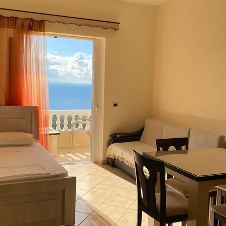 Aparthotel Onirana Borsh