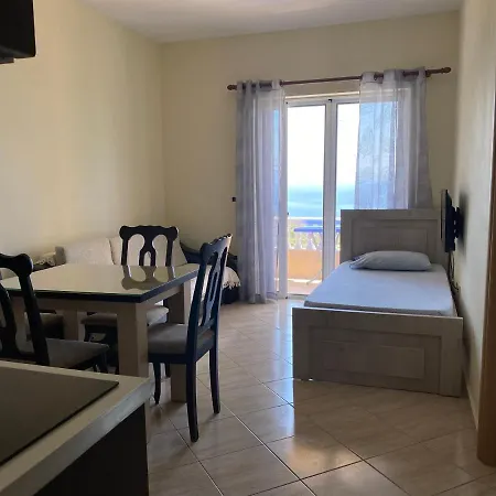 Aparthotel Onirana *