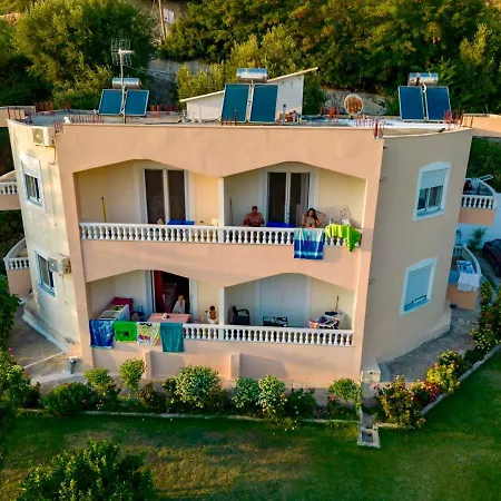 Aparthotel Onirana