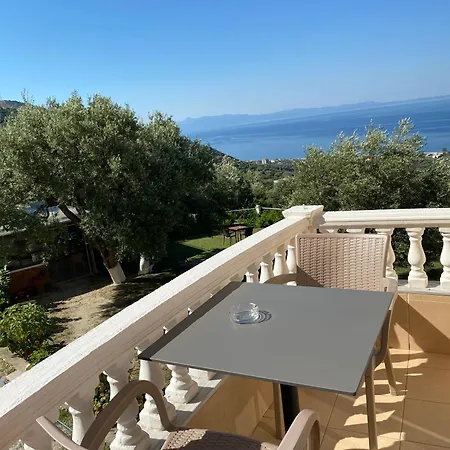 Onirana Aparthotel *