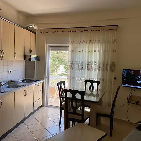 Onirana Aparthotel Borsh